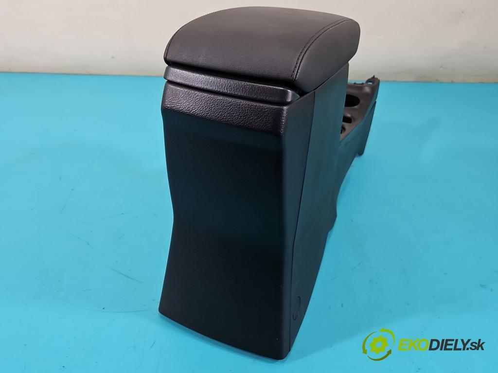 Suzuki SX4 S-Cross 2013-2021 1.4 T 140 HP automatic 103 kW 1373 cm3 5- operadlo  (Lakťová opierka)