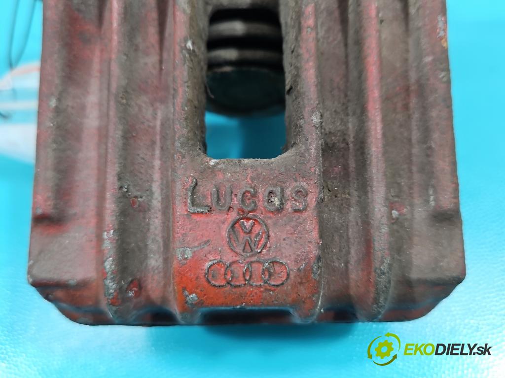 Audi A4 B6 2000-2004 2.5 tdi 155 HP automatic 114 kW 2496 cm3 5- brzdič zadné ľavý  (Kľučka dverí ostatné)