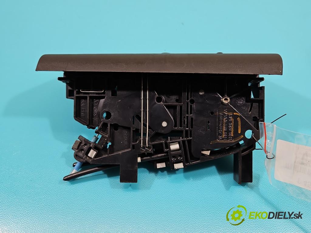 Vw Passat B4 1993-1997 1.9 tdi 110 HP manual 81 kW 1896 cm3 5- panel kúrenia 1H0819045A