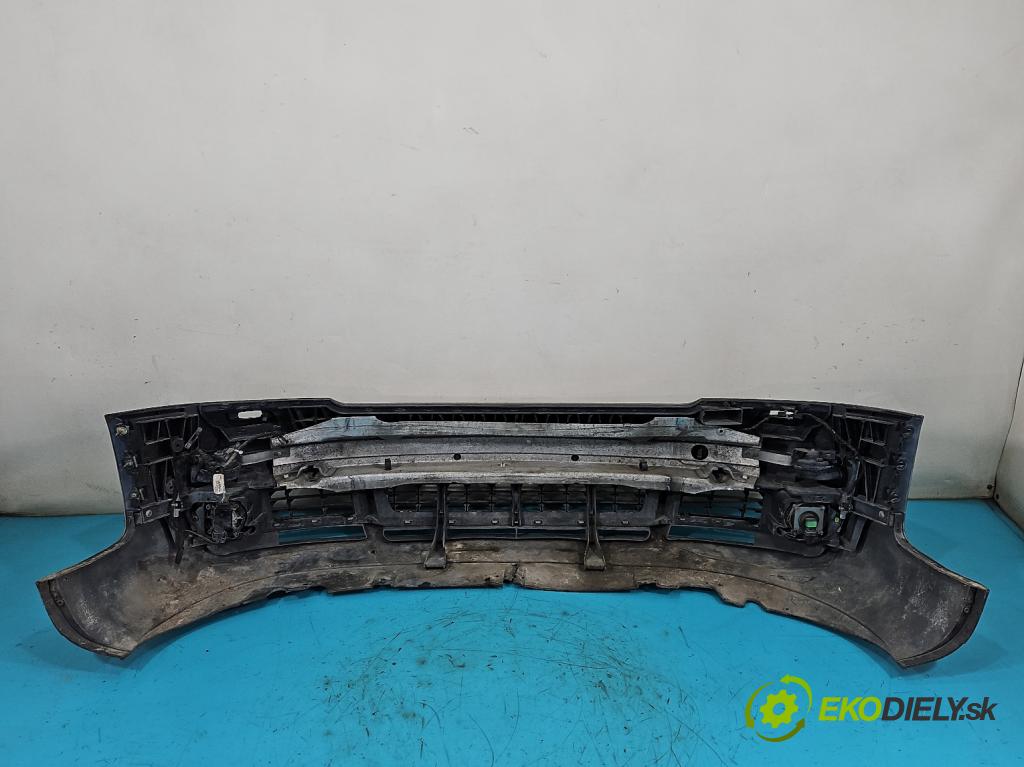 Audi A4 B6 2000-2004 2.5 tdi 155 hp automatic 114 kW 2496 cm3 5- nárazník přední  (Ostatné)