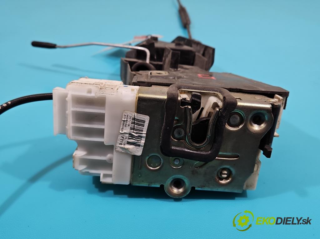 Mercedes B W245 2005-2011 1.7 16V 116 hp manual 85 kW 1699 cm3 5- zámek zadní levý 1697302135