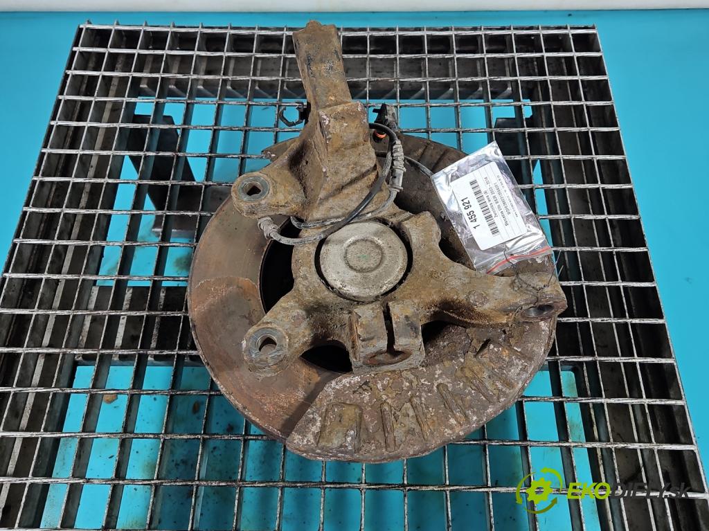 Mercedes Vito W639 2003-2014 2,2.0 CDI 95 HP manual 70 kW 2148 cm3 5- náboj ľavé  (Náboj kolesa)