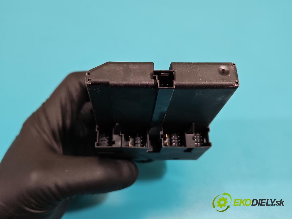 Mercedes Vito W639 2003-2014 2,2.0 CDI 95 HP manual 70 kW 2148 cm3 5- Spínačka A6395450908 (Spínacia skrinka)