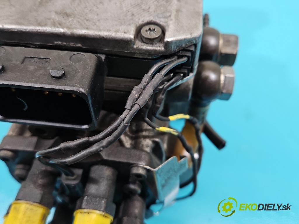 Audi A4 B6 2000-2004 2.5 tdi 155 HP automatic 114 kW 2496 cm3 5- čerpadlo vstrekovacia 0470506030 (Vstrekovacie čerpadlo)