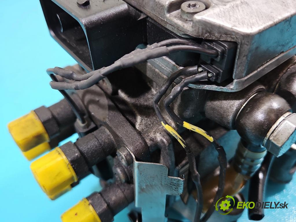 Audi A4 B6 2000-2004 2.5 tdi 155 HP automatic 114 kW 2496 cm3 5- čerpadlo vstrekovacia 0470506030 (Vstrekovacie čerpadlo)