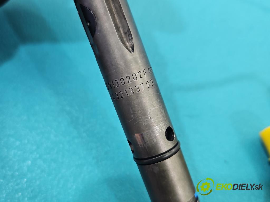 Audi A4 B6 2000-2004 2.5 tdi 155 HP automatic 114 kW 2496 cm3 5- vstrek 0432133793 (Vstrekovač paliva)