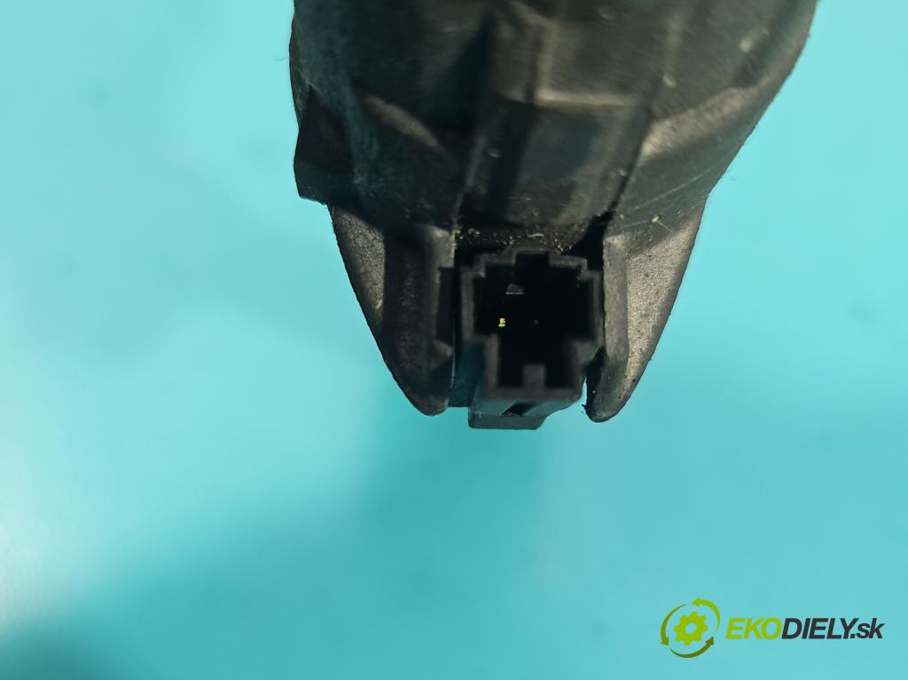 Vw Transporter T5 2003-2015 1.9 tdi 105 HP manual 77 kW 1900 cm3 5- Spínačka 4B0905851C (Spínacia skrinka)