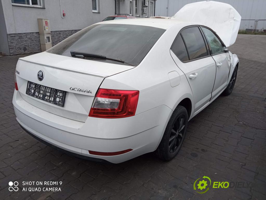 Skoda Octavia III 2013- 2.0 TSI 190 hp automatic 140 kW 1984 cm3 5- nárazník zadní  (Ostatné)