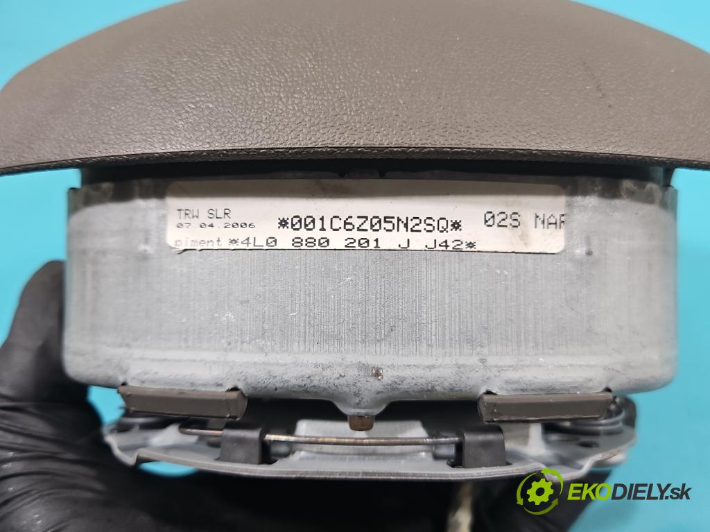 Audi Q7 2005-2015 4.2 V8 FSI automatic 257 kW 4163 cm3 5- airbag vzduch: Řidiči: 4L0880201J (Airbag)