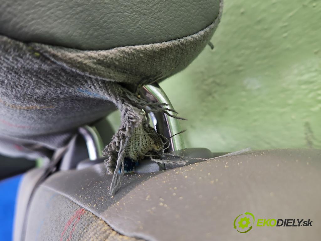 Vw Transporter T5 2003-2015 1.9 tdi 105 HP manual 77 kW 1900 cm3 5- Sedačka pravý  (Sedadlo)