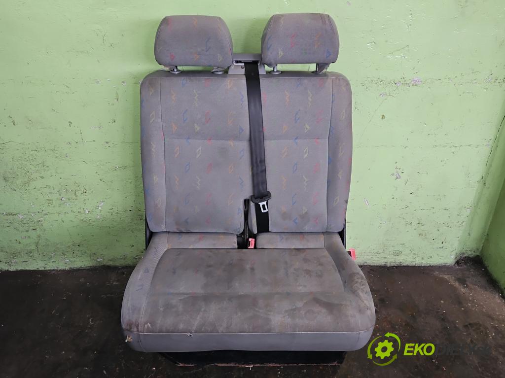 Vw Transporter T5 2003-2015 1.9 tdi 105 HP manual 77 kW 1900 cm3 5- Sedačka pravý  (Sedadlo)