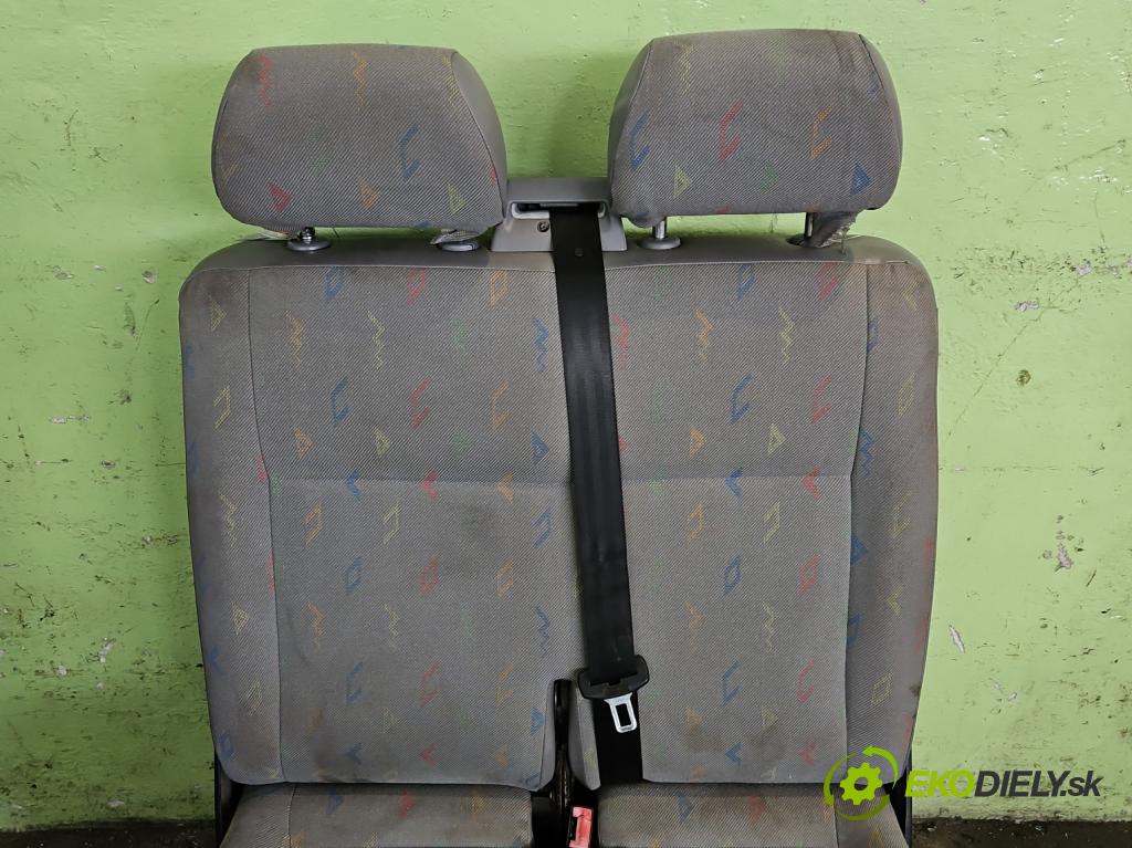 Vw Transporter T5 2003-2015 1.9 tdi 105 HP manual 77 kW 1900 cm3 5- Sedačka pravý  (Sedadlo)