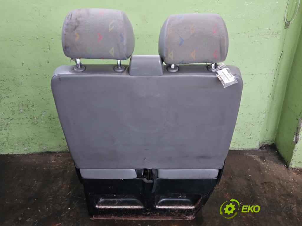 Vw Transporter T5 2003-2015 1.9 tdi 105 HP manual 77 kW 1900 cm3 5- Sedačka pravý  (Sedadlo)