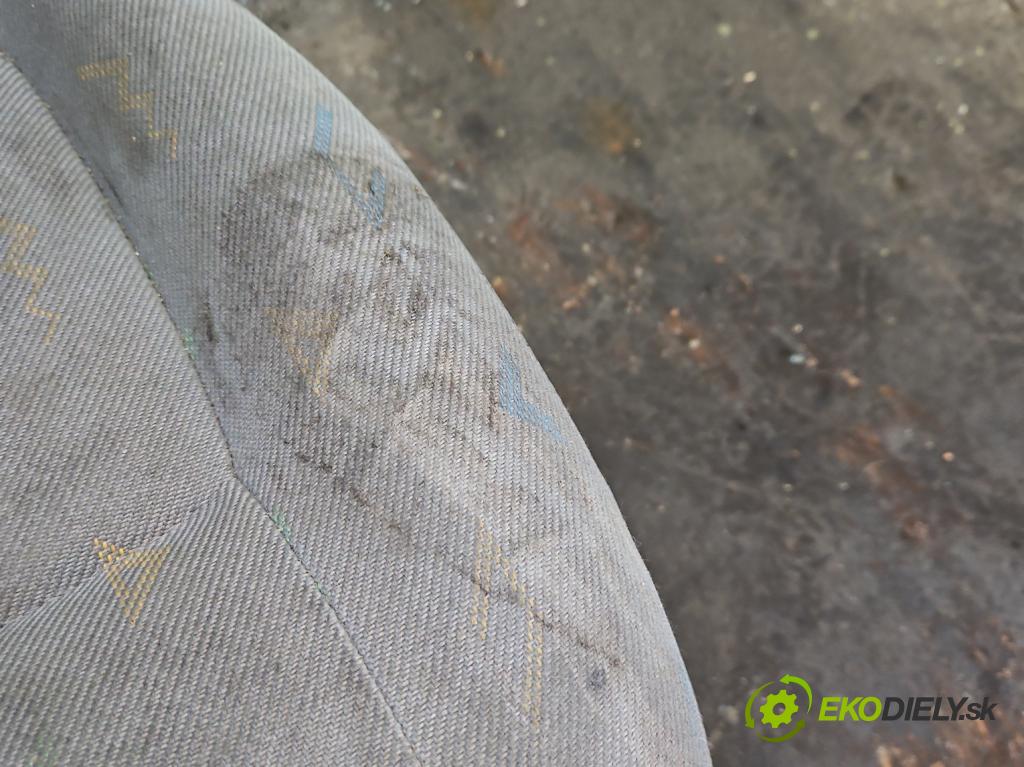 Vw Transporter T5 2003-2015 1.9 tdi 105 HP manual 77 kW 1900 cm3 5- Sedačka pravý  (Sedadlo)