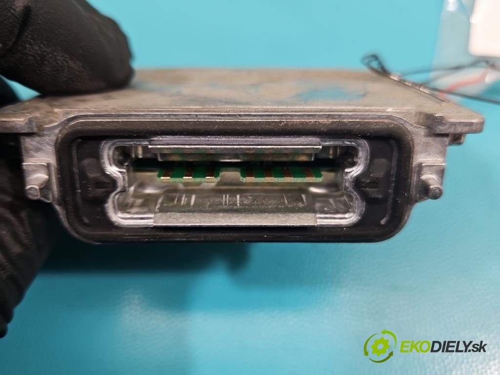 Audi Q7 2005-2015 4.2 V8 FSI automatic 257 kW 4163 cm3 5- střídač: xenon 4L0907391 (Riadiaca jednotka xenónu)