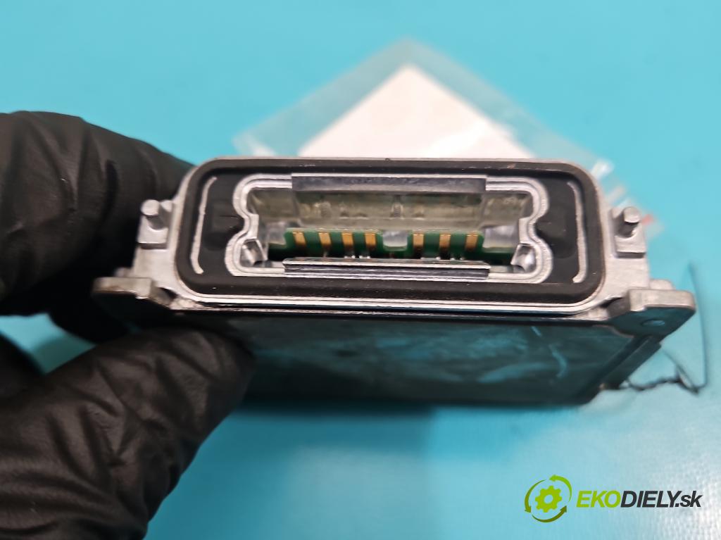 Audi Q7 2005-2015 4.2 V8 FSI automatic 257 kW 4163 cm3 5- střídač: xenon 4L0907391 (Riadiaca jednotka xenónu)