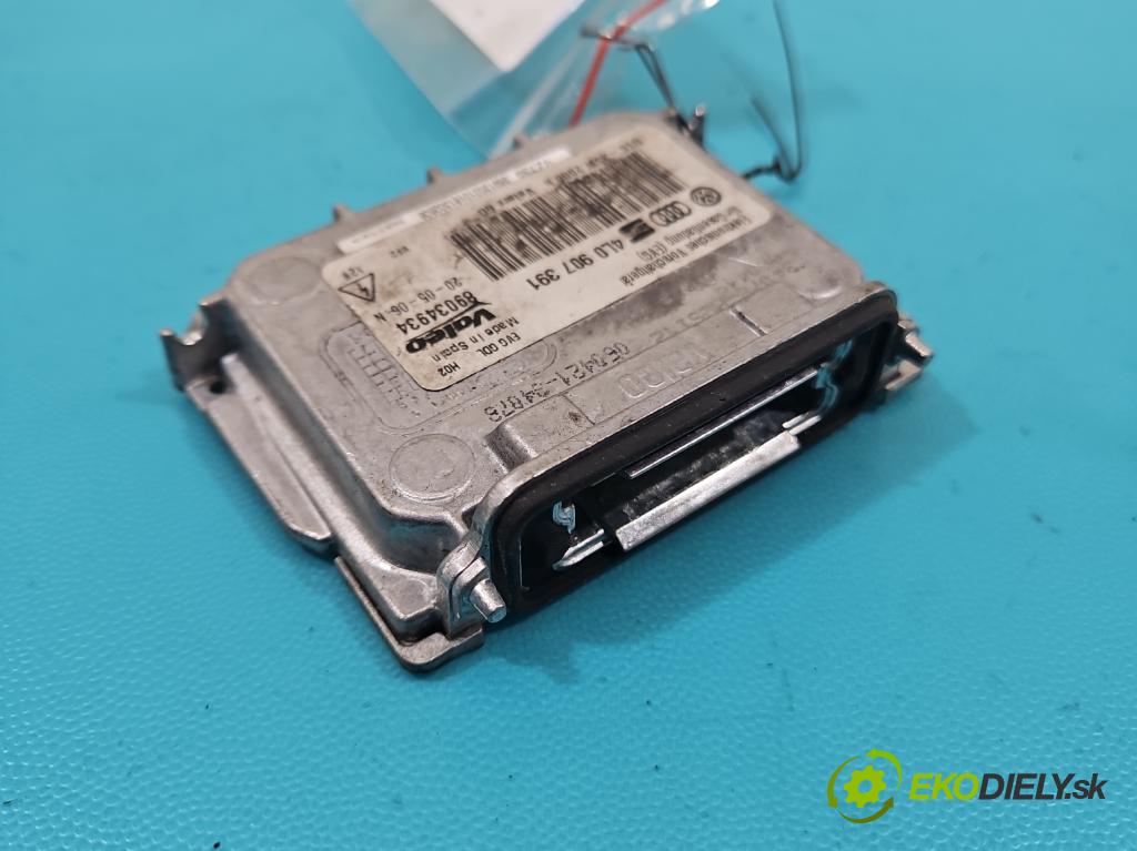 Audi Q7 2005-2015 4.2 V8 FSI automatic 257 kW 4163 cm3 5- střídač: xenon 4L0907391 (Riadiaca jednotka xenónu)