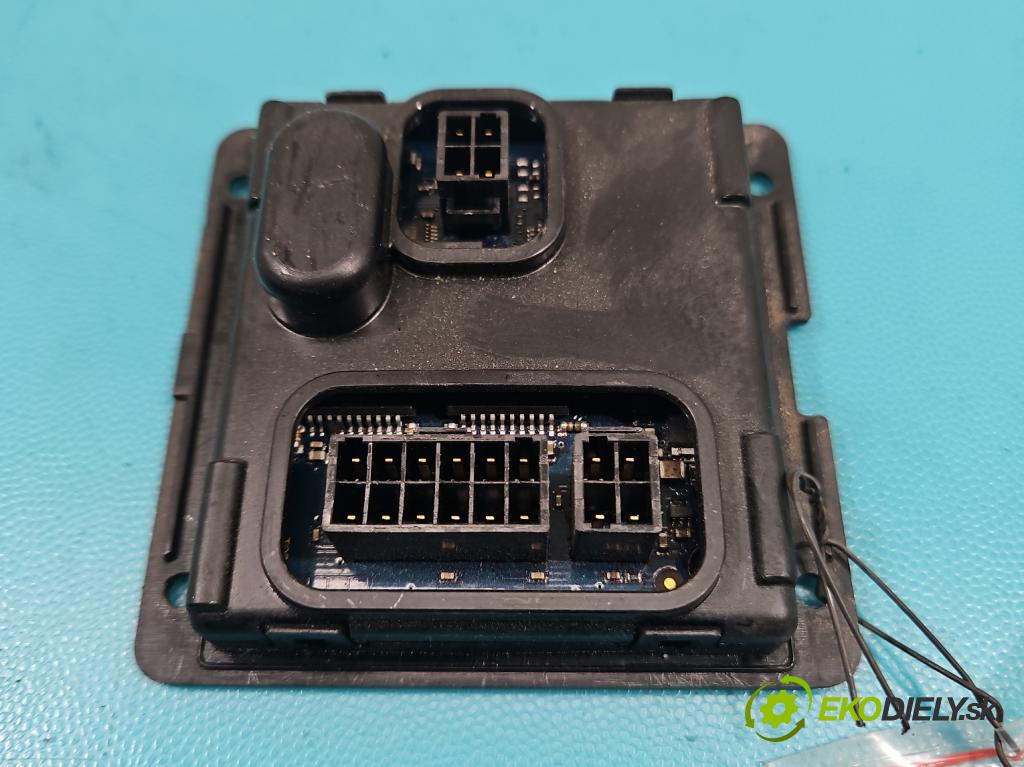 Audi Q7 2005-2015 4.2 V8 FSI automatic 257 kW 4163 cm3 5- střídač: xenon 7L6941329A (Riadiaca jednotka xenónu)