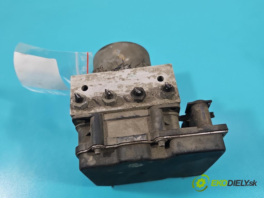 Mercedes B W245 2005-2011 1.7 16V 116 HP manual 85 kW 1699 cm3 5- čerpadlo abs A0064310812 (Pumpa ABS)