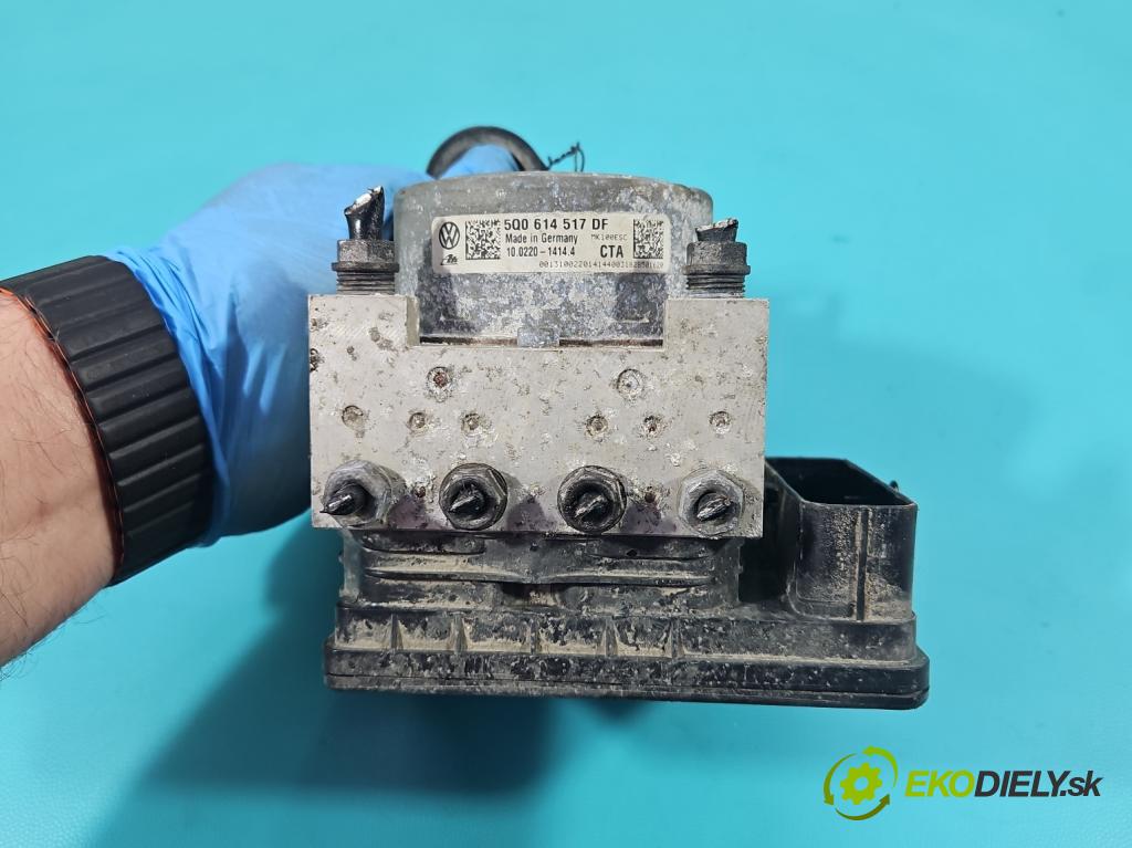 Skoda Octavia III 2013- 2.0 TSI 190 HP automatic 140 kW 1984 cm3 5- čerpadlo abs 5Q0614517DF (Pumpa ABS)