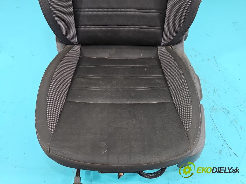 Skoda Octavia III 2013- 2.0 TSI 190 HP automatic 140 kW 1984 cm3 5- Sedačka ľavý  (Sedadlo)