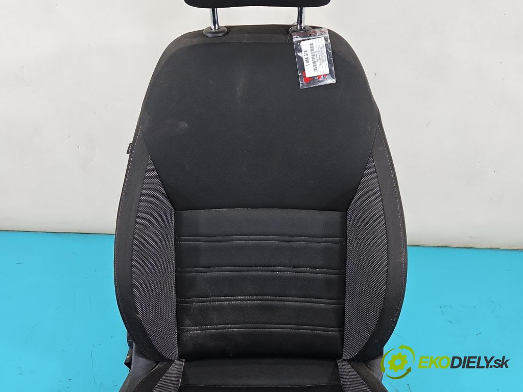 Skoda Octavia III 2013- 2.0 TSI 190 HP automatic 140 kW 1984 cm3 5- Sedačka pravý  (Sedadlo)
