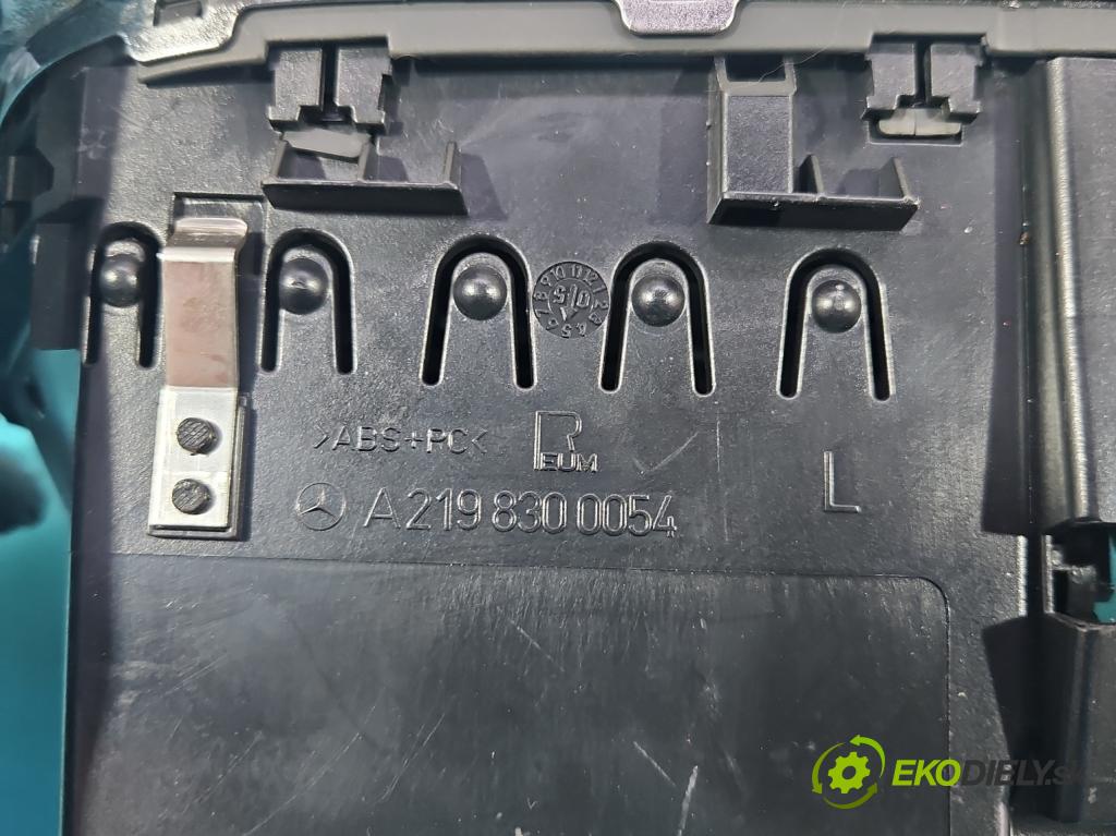 Mercedes CLS I C219 2004-2010 3.5 V6 (272964) 272 HP automatic 200 kW 3498 cm3 4- Mřížka: kúrenia stredová A2198300054 (Mriežka kúrenia (fukár))