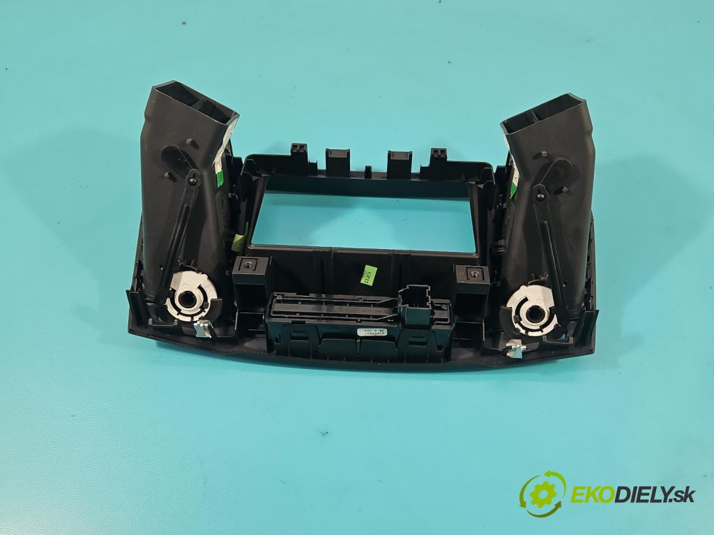 Opel Insignia A 2008-2017 2.0 T 220KM manual 162 kW 1998 cm3 4- Mřížka: kúrenia stredová 13282235 (Mriežka kúrenia (fukár))