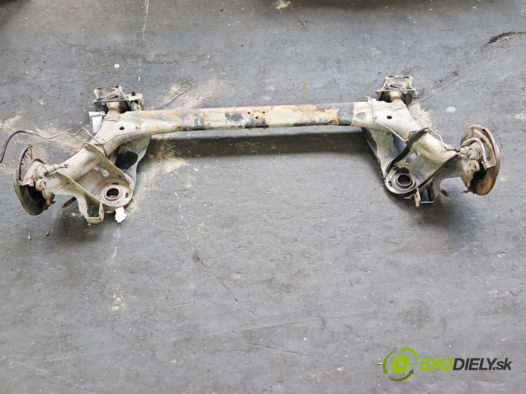Vw Golf IV 1997-2003 1.4 16V 75 HP manual 55 kW 1390 cm3 5- zadna výstuha  (Výstuha zadná)