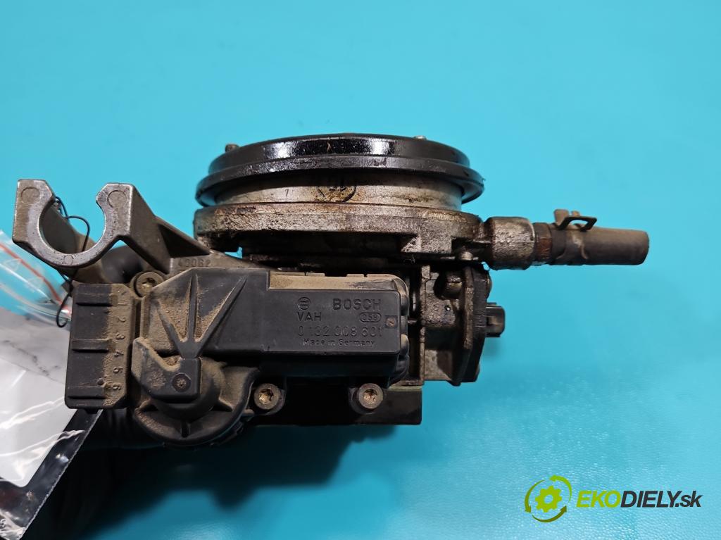 Vw Polo III 6N 1994-2001 1.3 54 HP manual 40 kW 1296 cm3 5- vstrekovač 0132008601 (Karburátor)