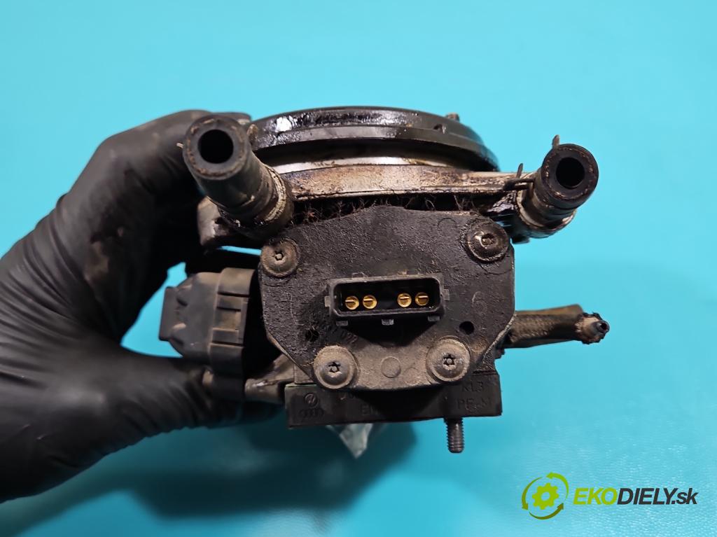 Vw Polo III 6N 1994-2001 1.3 54 HP manual 40 kW 1296 cm3 5- vstrekovač 0132008601 (Karburátor)