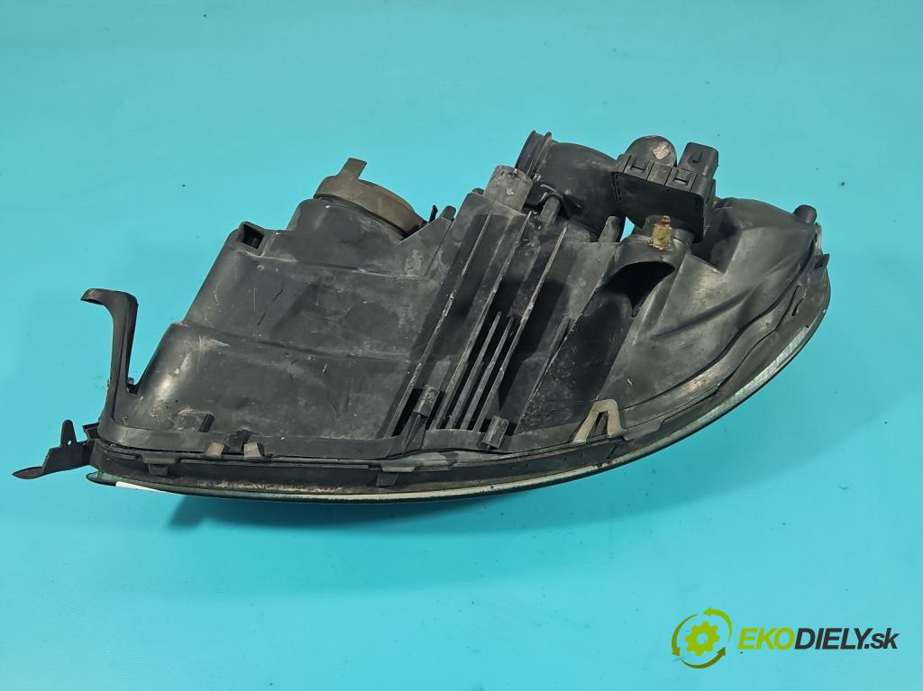 Opel Omega B 1994-2003 2.6 V6 179KM manual 132 kW 2597 cm3 5- Reflektor: pravý 24406227 (Svetlo predné pravé)