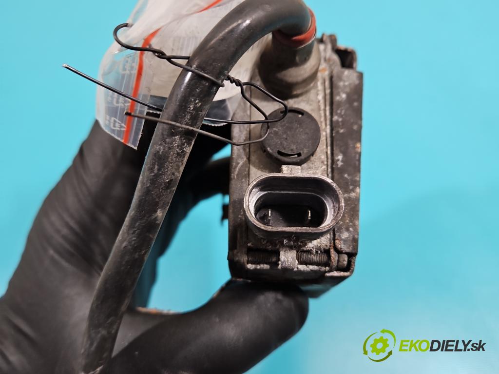 Opel Omega B 1994-2003 2.6 V6 179KM manual 132 kW 2597 cm3 5- střídač: xenon  (Riadiaca jednotka xenónu)