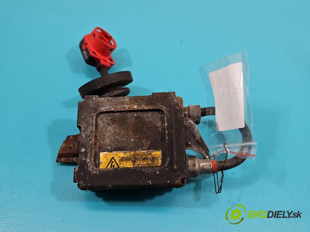 Opel Omega B 1994-2003 2.6 V6 179KM manual 132 kW 2597 cm3 5- střídač: xenon  (Riadiaca jednotka xenónu)