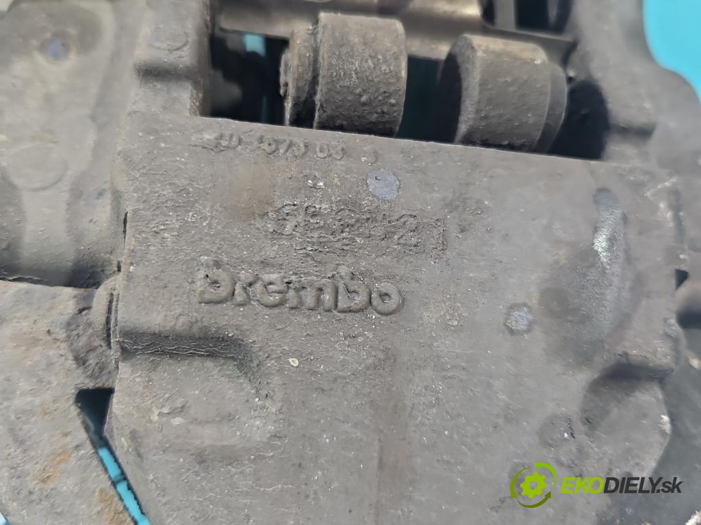 Audi Q7 2005-2015 4.2 V8 FSI automatic 257 kW 4163 cm3 5- brzdič zadné ľavý  (Kľučka dverí ostatné)