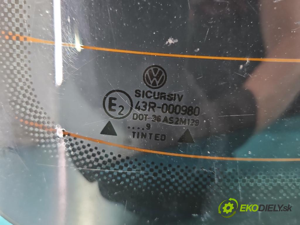 Vw Golf IV 1997-2003 1.4 16V 75 HP manual 55 kW 1390 cm3 5- sklo zadná  (Sklo zadné)