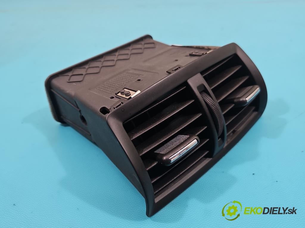 Opel Insignia A 2008-2017 2.0 T 220KM manual 162 kW 1998 cm3 4- Mřížka: kúrenia stredová 13274338 (Mriežka kúrenia (fukár))