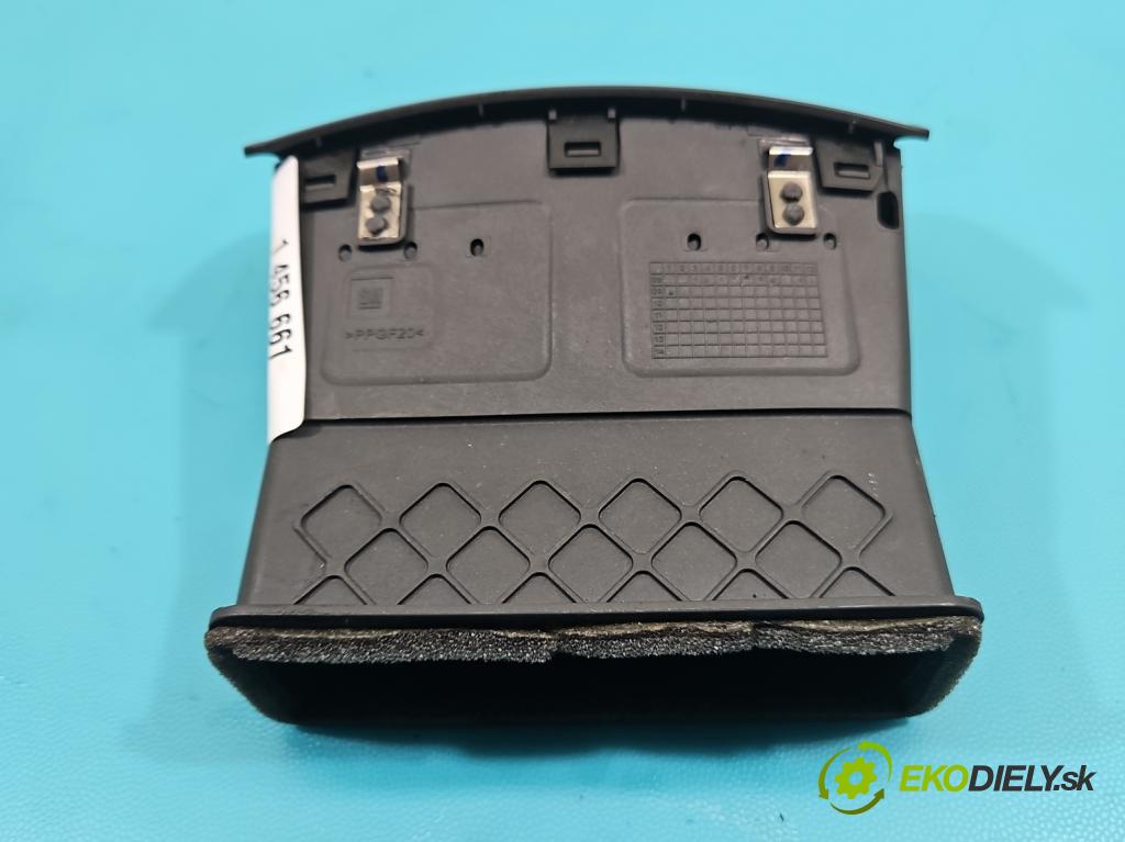 Opel Insignia A 2008-2017 2.0 T 220KM manual 162 kW 1998 cm3 4- Mřížka: kúrenia stredová 13274338 (Mriežka kúrenia (fukár))