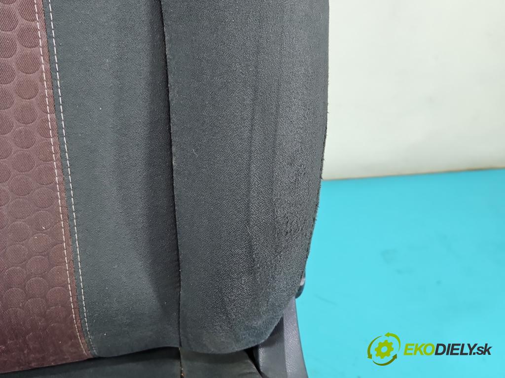 Ford Fiesta Mk7 2008-2017 1.4 tdci 70 HP manual 51,5 kW 1399 cm3 3- Sedačka ľavý  (Sedadlo)