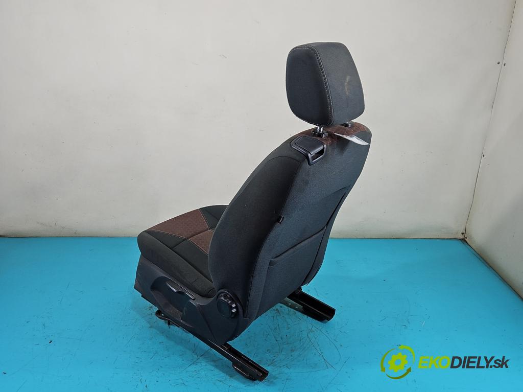 Ford Fiesta Mk7 2008-2017 1.4 tdci 70 HP manual 51,5 kW 1399 cm3 3- Sedačka ľavý  (Sedadlo)