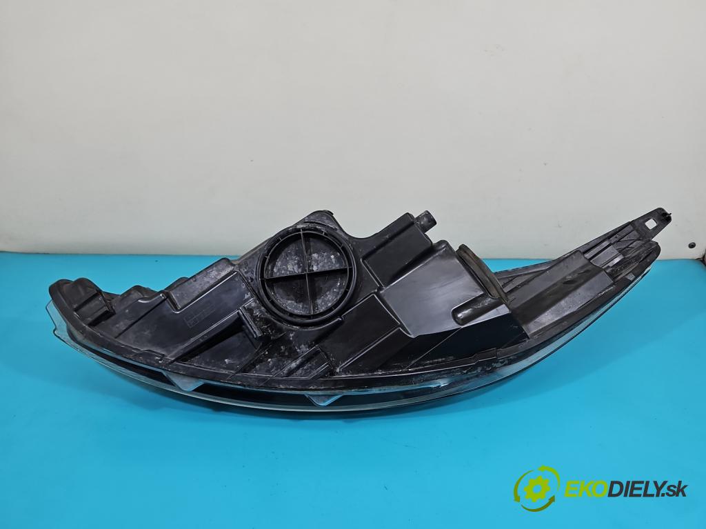 Ford Fiesta Mk7 2008-2017 1.4 tdci 70 HP manual 51,5 kW 1399 cm3 3- Reflektor: pravý 8A61-13W029-AH (Svetlo predné pravé)