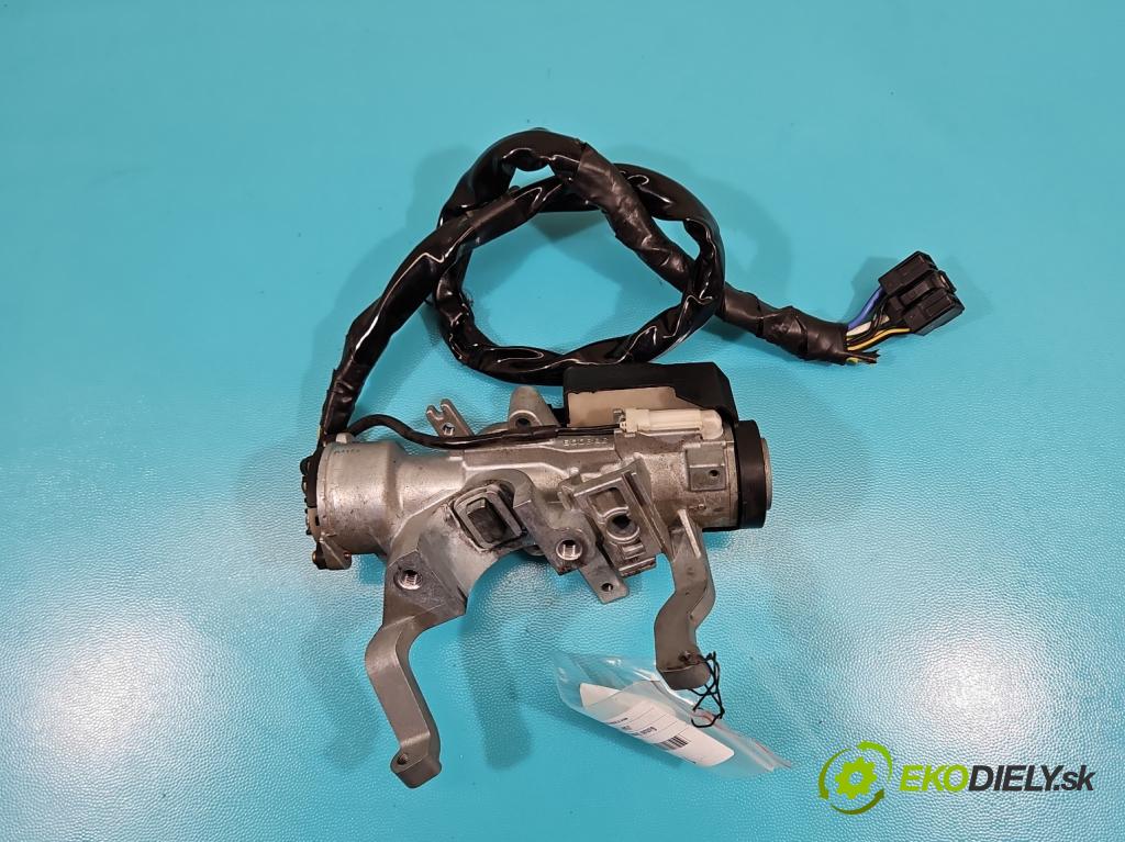 Suzuki Grand Vitara I 1998-2005 2.0 16V 128 HP manual 94 kW 1995 cm3 5- Spínačka  (Spínacia skrinka)