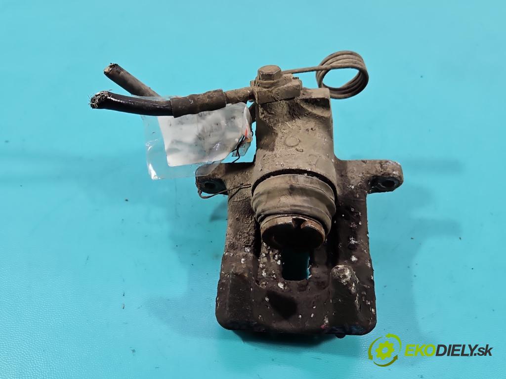 Vw Passat B5 1995-2005 1.6 8V 101 hp manual 74 kW 1595 cm3 4- brzdič zadní pravý  (Klika dveří ostatní)