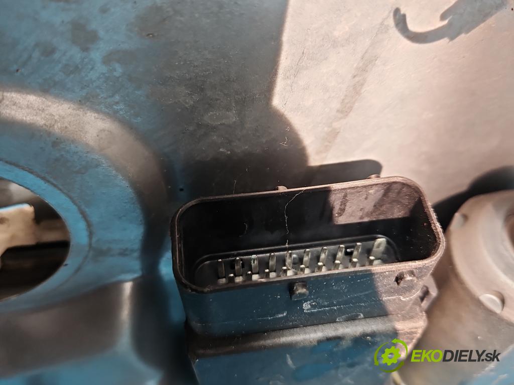 Vw Passat B5 1995-2005 1.6 8V 101 HP manual 74 kW 1595 cm3 4- mechanizmus okna predné ľavý