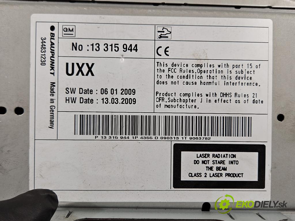 Opel Insignia A 2008-2017 2.0 T 220KM manual 162 kW 1998 cm3 4- Radio originál 13315944