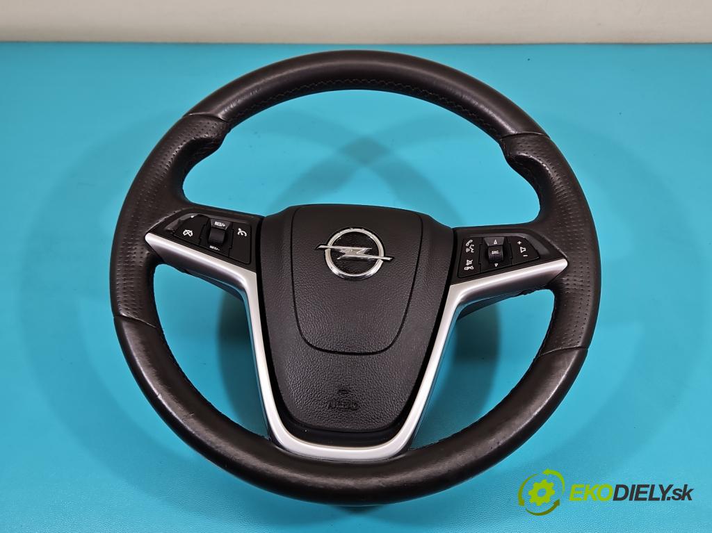 Opel Insignia A 2008-2017 2.0 T 220KM manual 162 kW 1998 cm3 4- volant  (Volant)