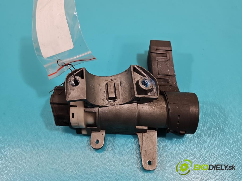 Volvo XC90 I 2002-2014 2.4 D5 (D5244T) 163 HP manual 120 kW 2401 cm3 5- Spínačka  (Spínacia skrinka)