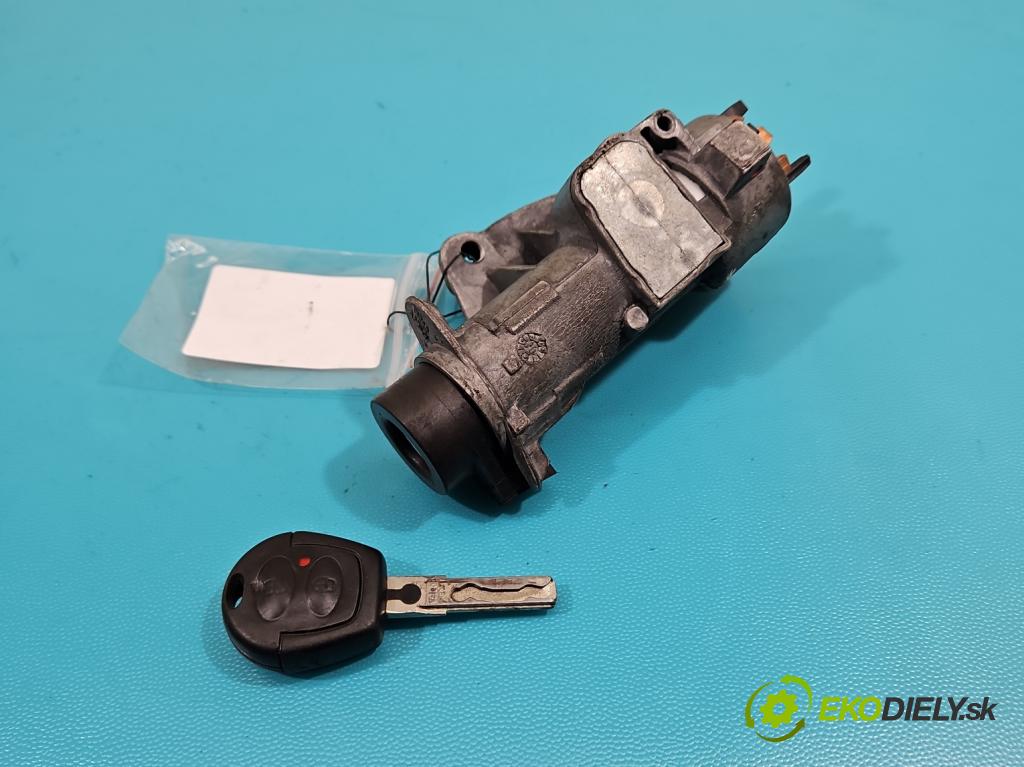 Seat Ibiza III 6L 2002-2008 1.4 16V 75 HP manual 55 kW 1390 cm3 5- Spínačka  (Spínacia skrinka)