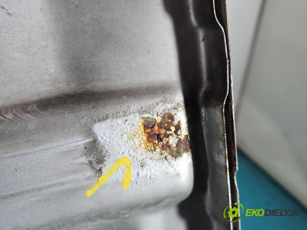 Alfa romeo 159 1.9 jtd 150 HP manual 110 kW 1910 cm3 4- kapota predná