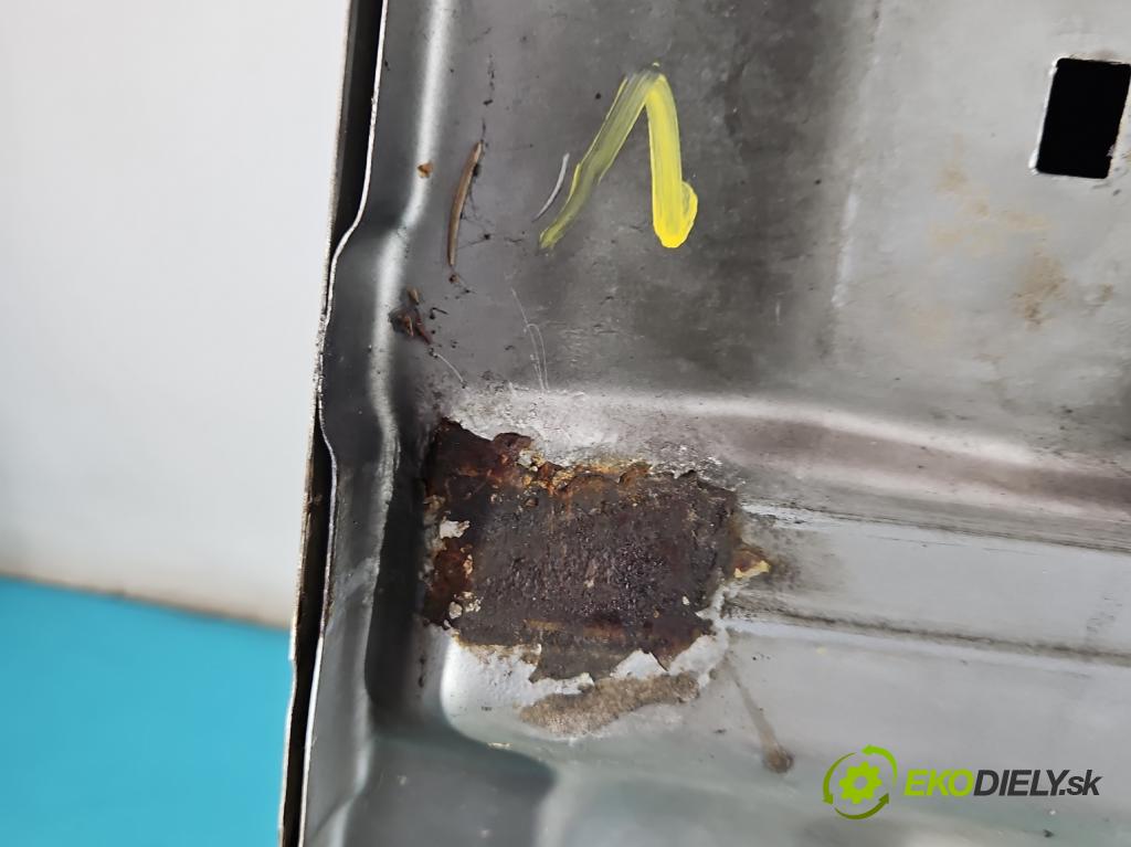 Alfa romeo 159 1.9 jtd 150 HP manual 110 kW 1910 cm3 4- kapota predná